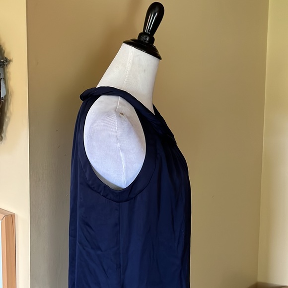 TALBOTS Size 10 Rolled Round  Neckline Summer Dress Classic Navy
$139 NEW - Picture 6 of 14